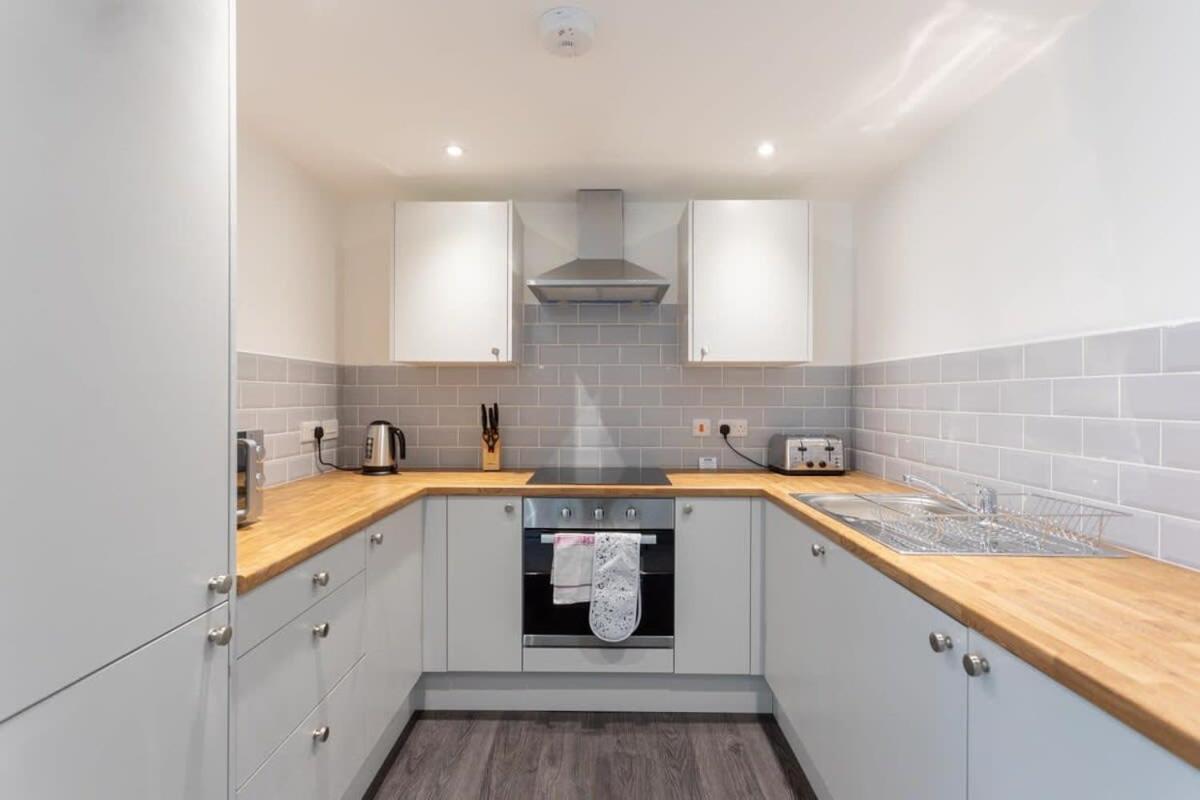 Charming 1 Bedroom Apartment In Leeds Leeds  Exterior photo