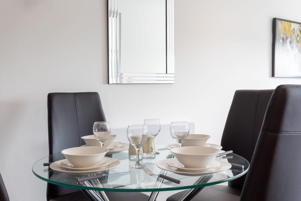 Charming 1 Bedroom Apartment In Leeds Leeds  Exterior photo
